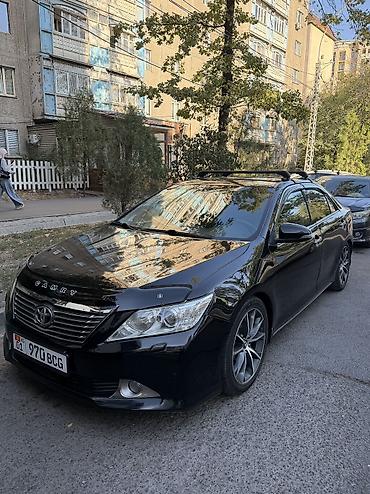 тает: Toyota Camry: 2012 г., 2.5 л, Автомат, Бензин, Седан — 2
