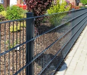 Proizvodi od rolovanog metala, metalni kanali: Panel 2d 083x250 6/5/6 mm cink+pvc akcija. Panelne ograde Panel 2d — 5