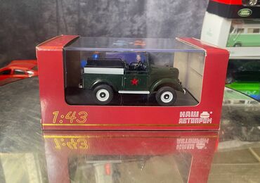 Avtomobil modelləri: Коллекционная модель ГАЗ-69 Парадный зеленый 1965 НАШ Автопром — 3