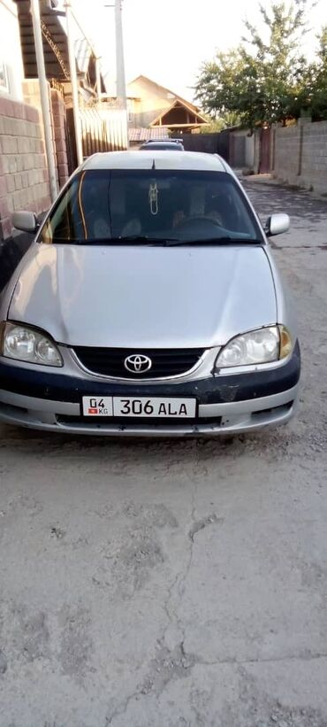 адаптер type c: Toyota Avensis: 2002 г., 1.8 л, Механика, Бензин, Хетчбек