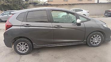 Продажа авто: Honda Fit: 2017 г., 1.5 л, Вариатор, Бензин, Хэтчбэк — 6