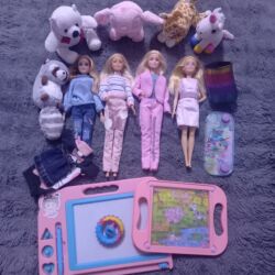 домики для кукол: Продам игрушки одним пакетом. Куклы все оригинал от Американской фирмы