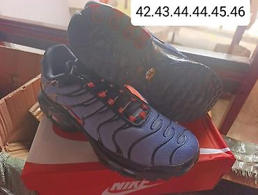 nova revolution: A klasa TN i Nike 95
Brojevi na slikama 
4500 din — 9