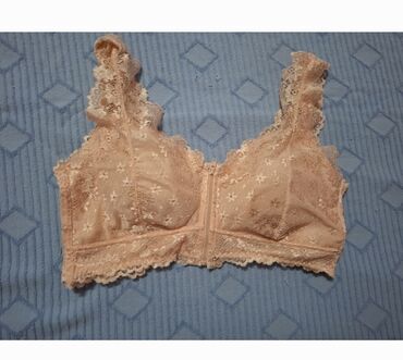 Brushalteri, Bralete: Više komada novih bruseva vel 90 c d f Primark cena po kom. Crni i — 1