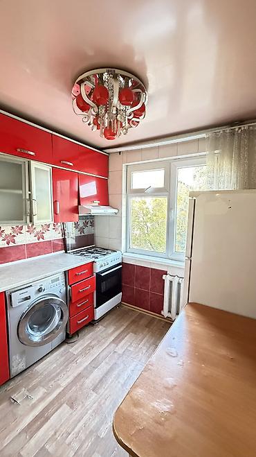 ещу квартира: 3 комнаты, 58 м², 104 серия, 4 этаж, Старый ремонт — 4