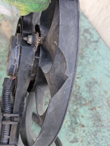 Вентиляторы: Вентилятор Audi 1999 г., Б/у, Оригинал, Германия — 8