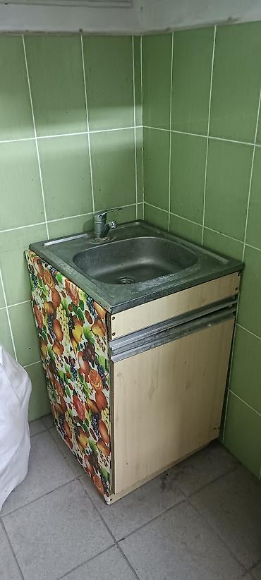 мерный стаканчик: Продаю мойку из нержавеющей стали + со смесителем воды + сифоном — 1