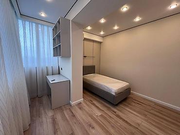 Продажа квартир: 3 комнаты, 75 м², 8 этаж — 3