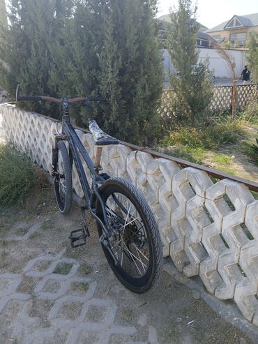 Şəhər velosipedləri: Şəhər velosipedi 26", sürətlərin sayı: 1