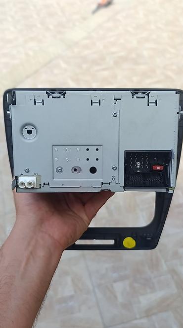 cd çalar: Volkswagen orijinal avtomobil maqnitolası – BOSCH VW Radio LOW EU UP2 — 2
