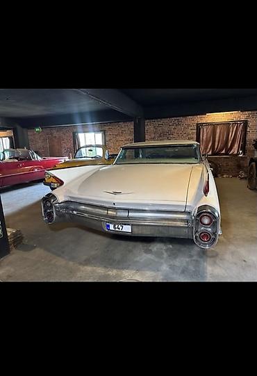 куплен: Cadillac : 1959 г., Купе — 2