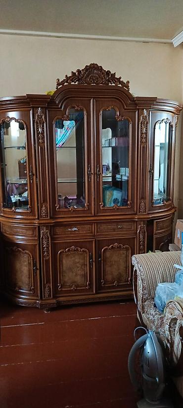 Divan və kreslo dəstləri: Klassik divan, Divan — 9