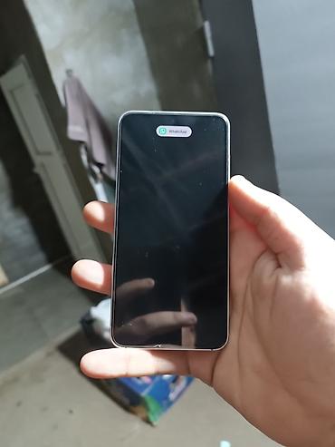 Smartfon – kompakt gövdə, düz kənarlı metal çərçivə, şüşə ön panel. - lalafo.az -da Smartfon – kompakt gövdə, düz kənarlı metal çərçivə, şüşə ön panel. -