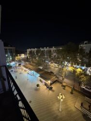 qaxda ayliq kiraye evler: Gəncə şəhərində Tam Merkez Yeni temirli Bütün eşyalari ile 2 otaqli