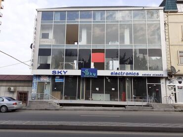 Kommersiya daşınmaz əmlakının satışı: Xırdalanda Ümumi sahəsi 800 kvm 4 mətəbəli obyekt satılır. Hazırda — 13