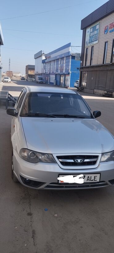 Daewoo: Daewoo Nexia: 2012 г., 1.5 л, Механика, Бензин, Седан