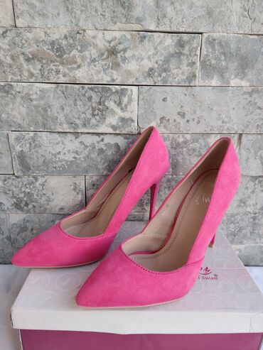 Salonke: Salonke, 40 — 5