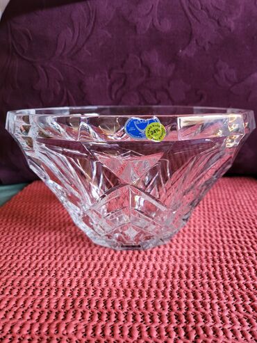 Ostalo posuđe: Bombonijera nova kristal,led kristal Belorusija. 90te. Bombonijera na lalafo.rs — 6 Ostalo posuđe: Bombonijera nova kristal,led kristal Belorusija. 90te. Bombonijera — 6