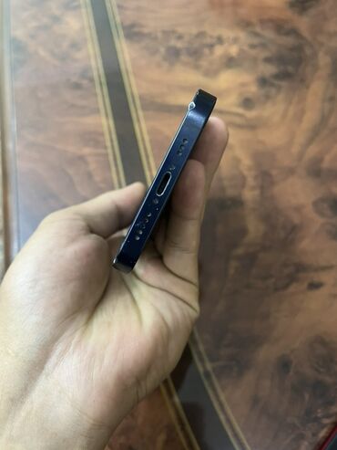 Apple iPhone: IPhone 12, Черный — 11