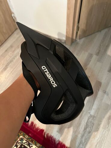 Ford: GTSBROS dağ velosipedi dəbilqəsi - Rəng: mat qara - Növ: MTB/Trail