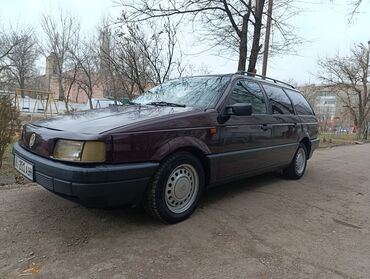 Volkswagen: Volkswagen Passat: 1993 г., 1.8 л, Механика, Бензин, Универсал