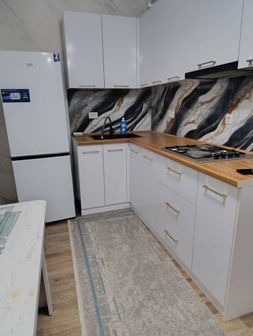 снять квартиру в заре: 2 бөлмө, 38 кв. м, Жеке план, Жертөлө кабаты кабат, Евроремонт