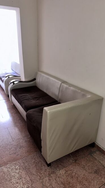 купить диван бу в баку: Divan, Açılmayan, Bazasız, Süni dəri