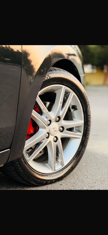 Hyundai: Hyundai i30, qara rəng, 5 qapılı hatchback. Mühərrik və yürüş - CRDi — 11