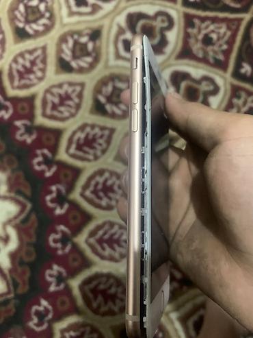 IPhone 8, Б/у, 64 ГБ, Золотой, Зарядное устройство at lalafo.kg IPhone 8, Б/у, 64 ГБ, Золотой, Зарядное устройство