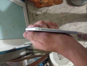 айфон се 2020 цена бишкек: IPhone SE 2022, Колдонулган, 256 ГБ, Desert Titanium, Куту, 7500 %