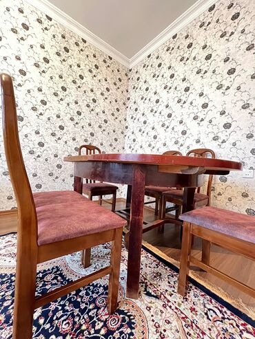 divan qabağı stol: Qonaq otağı üçün, İşlənmiş, Açılan, Oval masa, 6 stul, Rusiya