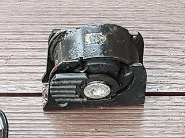NOSAC MOTORA ZA TOYOTA RAV 4 OD 2006. DO 2012. GOD