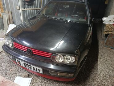 Volkswagen: Volkswagen Golf: 1994 г., 1.6 л, Механика, Бензин, Хэтчбэк