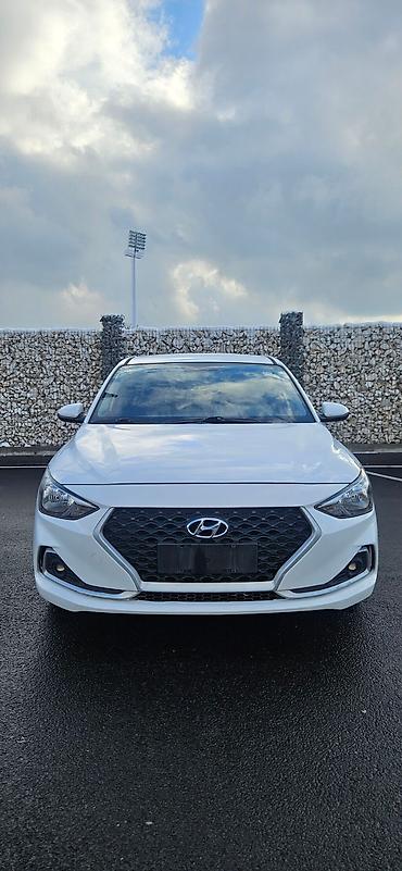 Hyundai: Hyundai : 2019 г., 1.6 л, Автомат, Бензин, Седан — 1