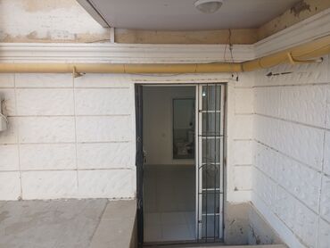 Kommersiya daşınmaz əmlakının satışı: Xırdalan AAAF parkda obyekt ful temirli 2 otağlı kiçik metbextli — 27