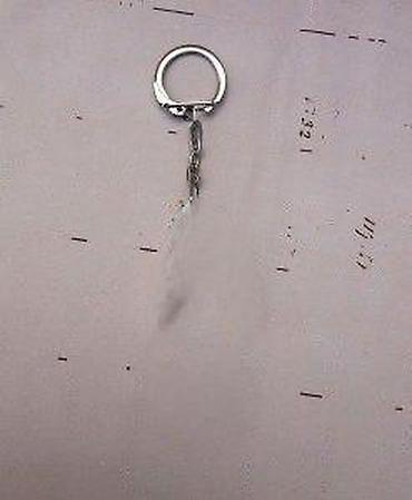 Ostali antikviteti: Metalni privesci za ključeve - Kapsch, Recom & Čuvar novčića. Cena — 9