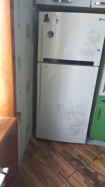 Б/у Холодильник LG, Двухкамерный, цвет - Белый