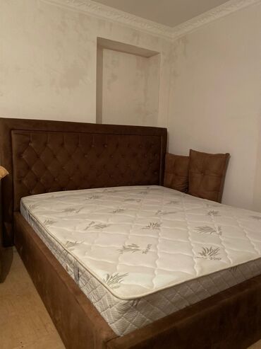 montessori yataq: Б/у, Двуспальная кровать, Без подьемного механизма, С матрасом, Без выдвижных ящиков, Турция