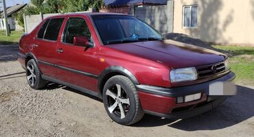 Volkswagen: Volkswagen Vento: 1993 г., 1.8 л, Бензин, Седан