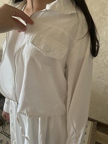 Белое женское платье-комплект 2-в-1. Состав и детали: -