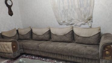 Salon masaları: Divan