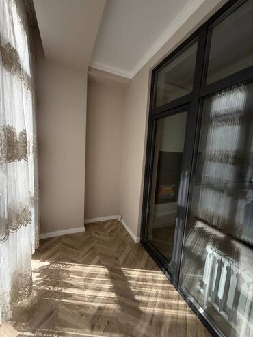 сколько стоит парковочное место: 2 бөлмө, 77 кв. м, Элитка, 8 кабат, Евроремонт
