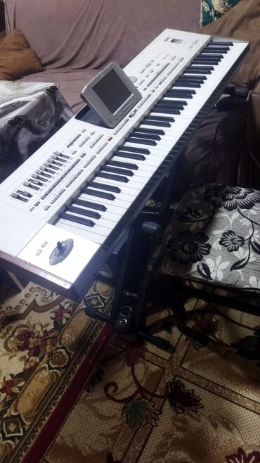korg pa5x qiymeti: Sintezator, Korg