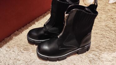 crne duboke starke: Ankle boots, Ara, 37