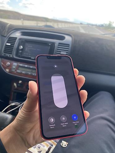 айфон 13 дешево: IPhone 13 mini, Б/у, 128 ГБ, Красный, Защитное стекло, Чехол, 77 % — 6