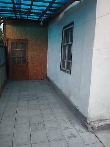 аламидин рынок: 🏡 ПРОДАЕТСЯ УЮТНЫЙ ДОМ В РАЙОНЕ АЛАМЕДИНСКОГО РЫНКА! 💰 Цена: 77 000 $ — 1