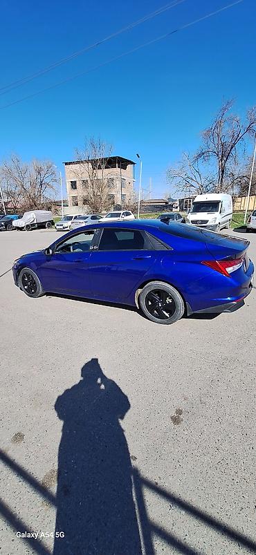 sonata 2025: Hyundai Elantra: 2023 г., Гибрид, Седан — 4