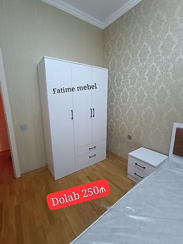 divar skafi: Dolab Ağ rəngdə, minimal dizaynlı 3 qapılı yataq otağı dolabı. Orta — 1