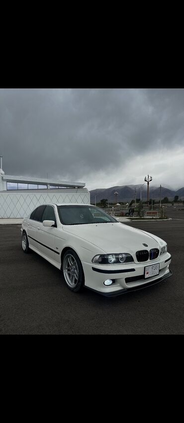 BMW: BMW 5 series: 2001 г., 2.5 л, Механика, Бензин, Седан