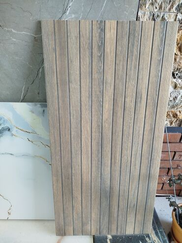 metbex ucun divar kagizlari: Taxta fakturalı dekorativ divar/panel: Uzununa paralel dar zolaqlı